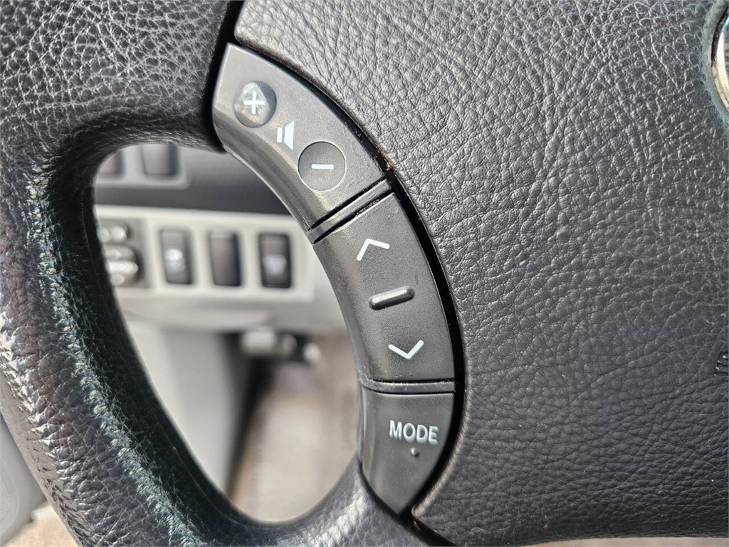 2011 Toyota Tacoma V6 photo