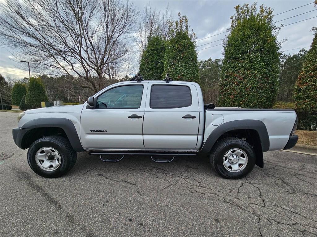 2011 Toyota Tacoma V6 photo