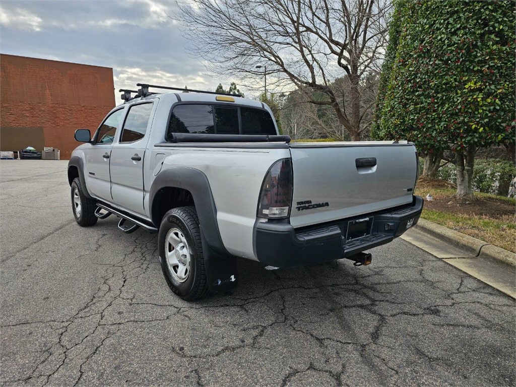 2011 Toyota Tacoma V6 photo