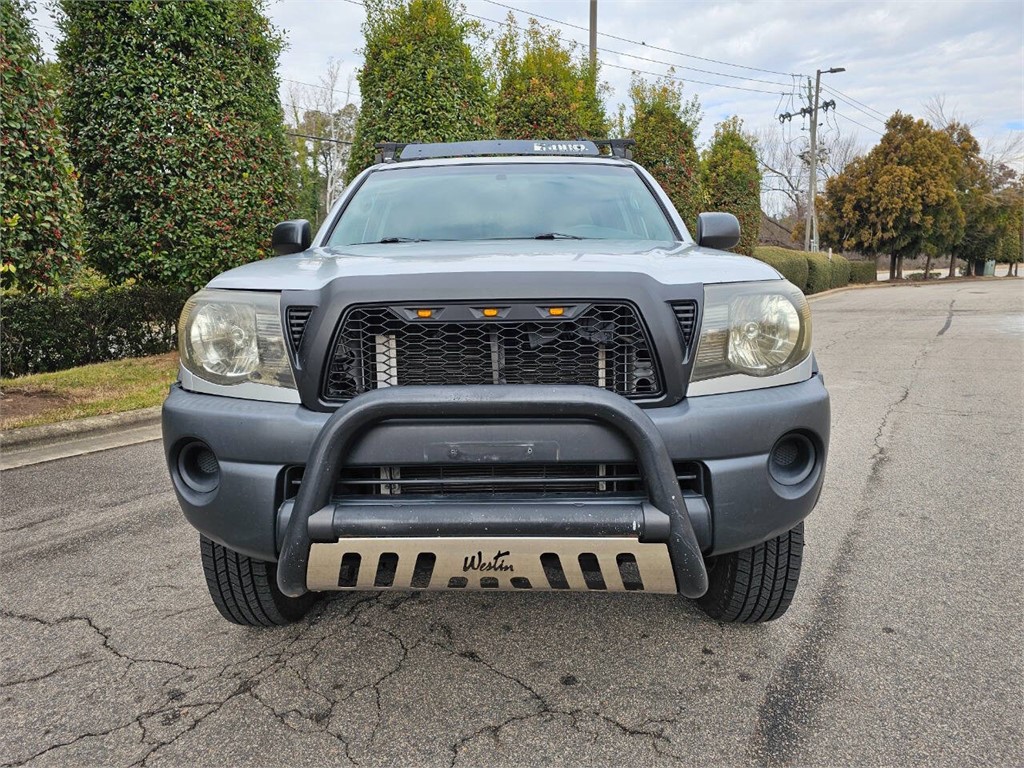 2011 Toyota Tacoma V6 photo