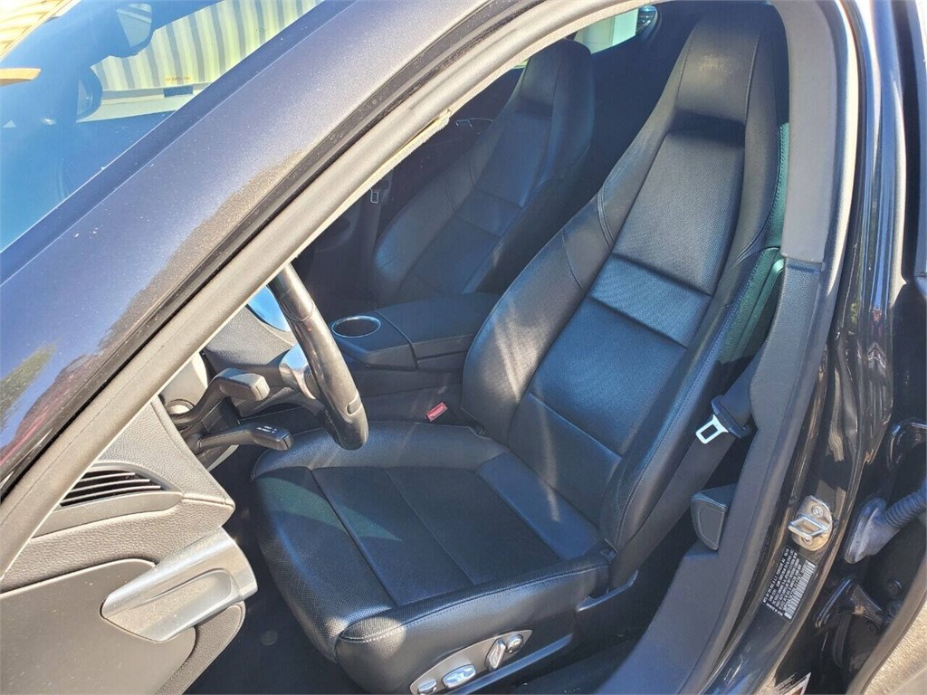 2011 Porsche Panamera photo