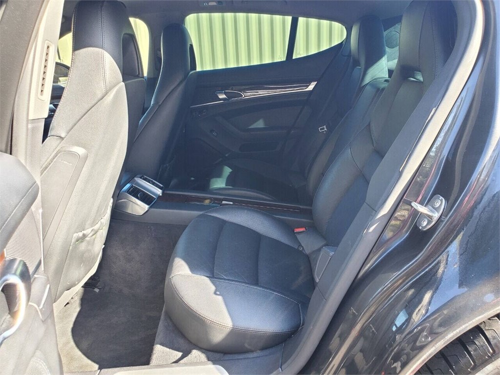 2011 Porsche Panamera photo