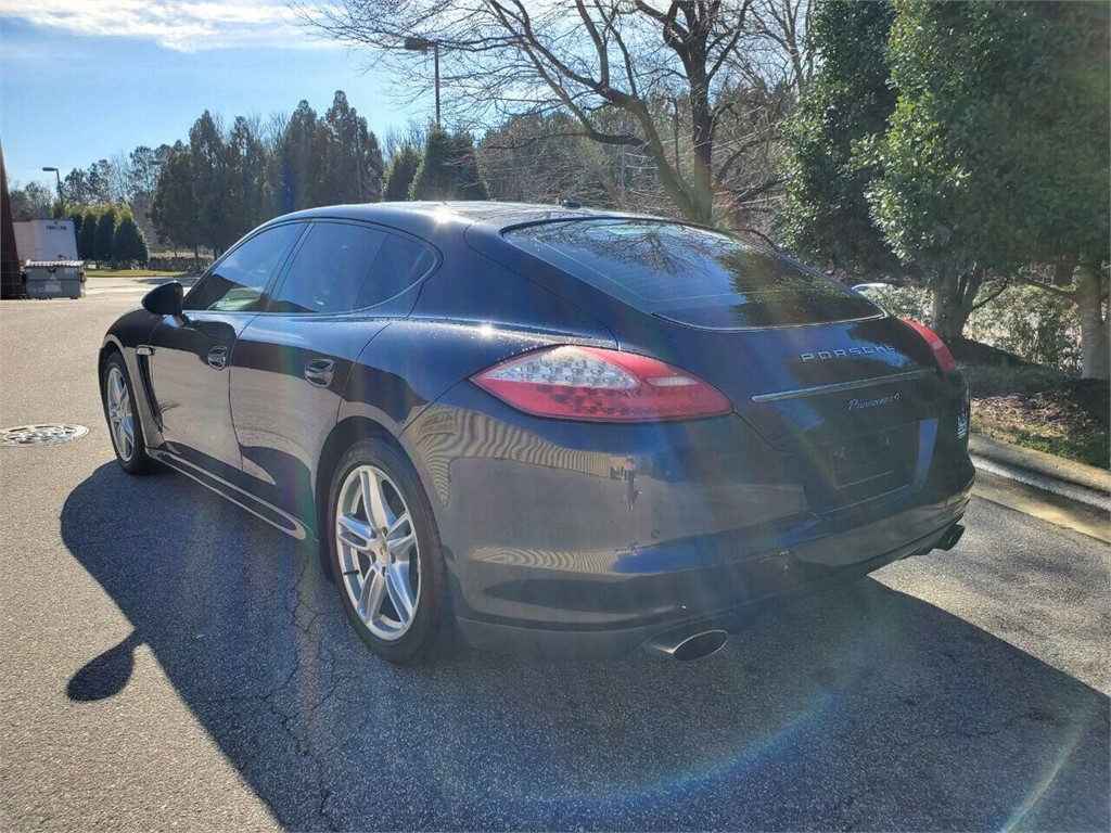2011 Porsche Panamera photo