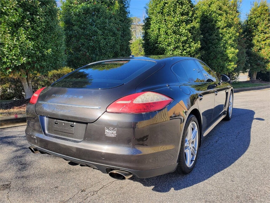 2011 Porsche Panamera photo