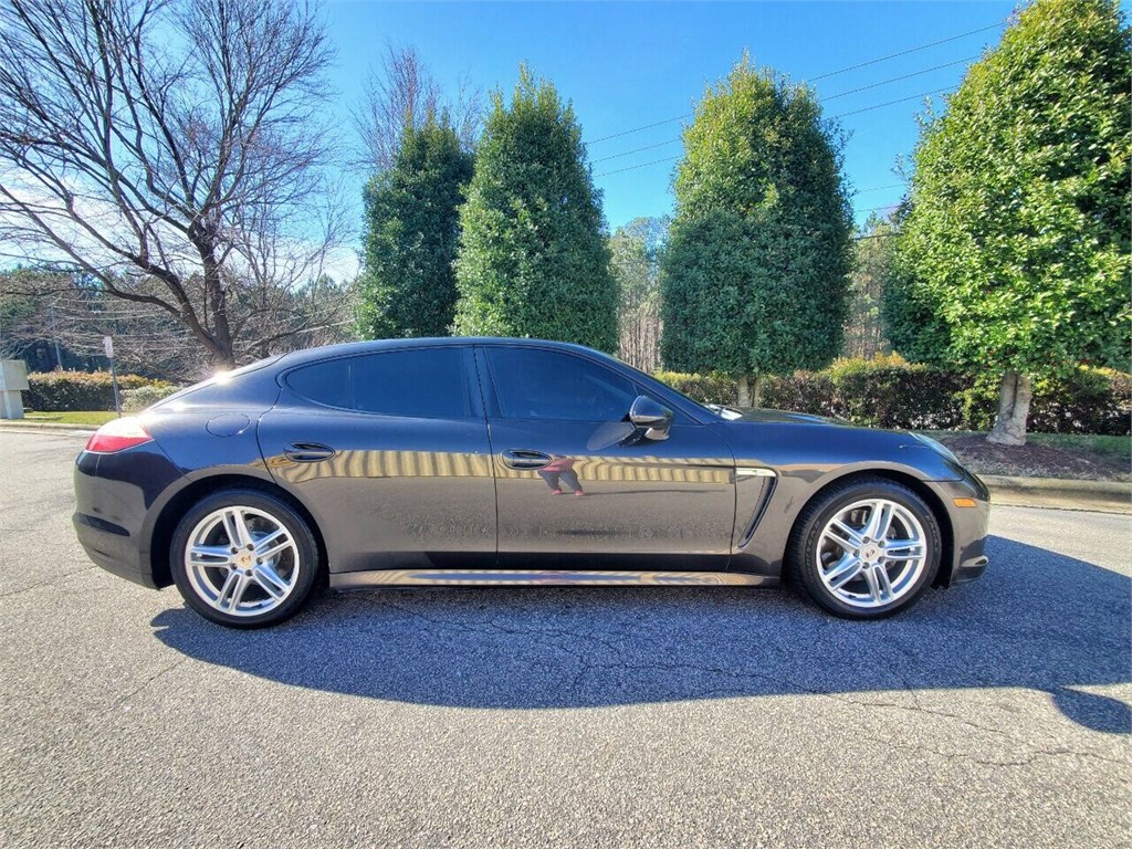 2011 Porsche Panamera photo