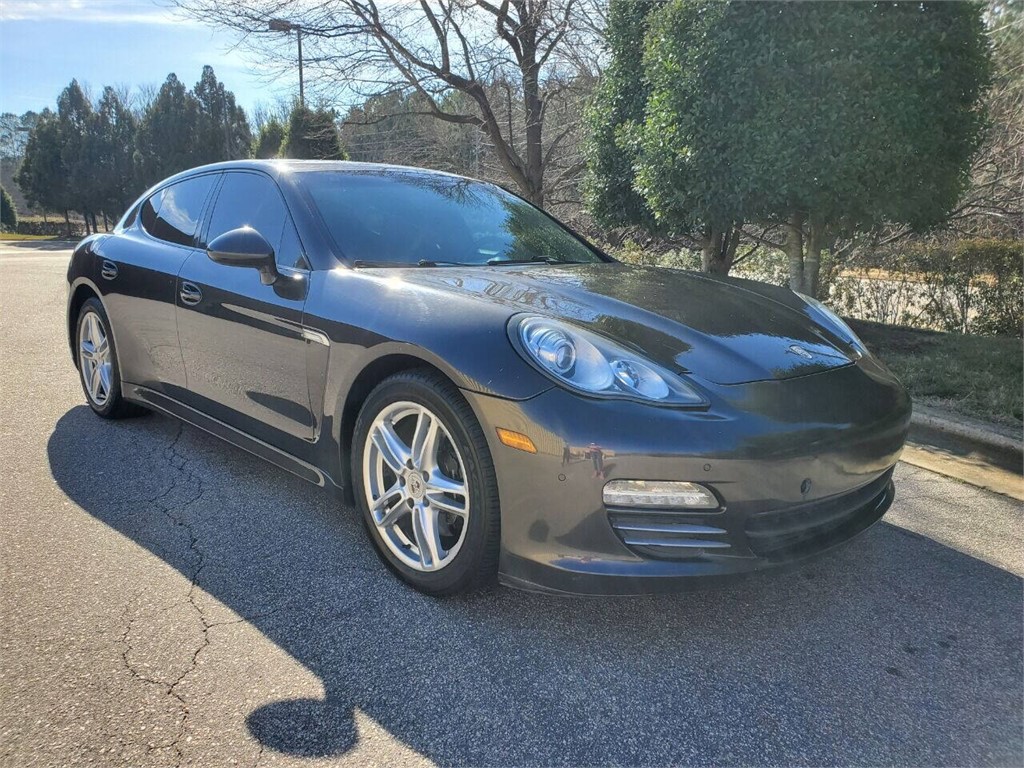 2011 Porsche Panamera photo