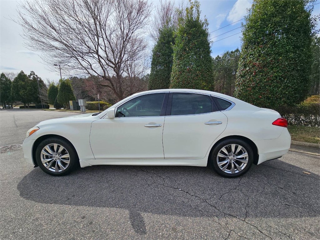 2013 Infiniti M37 photo
