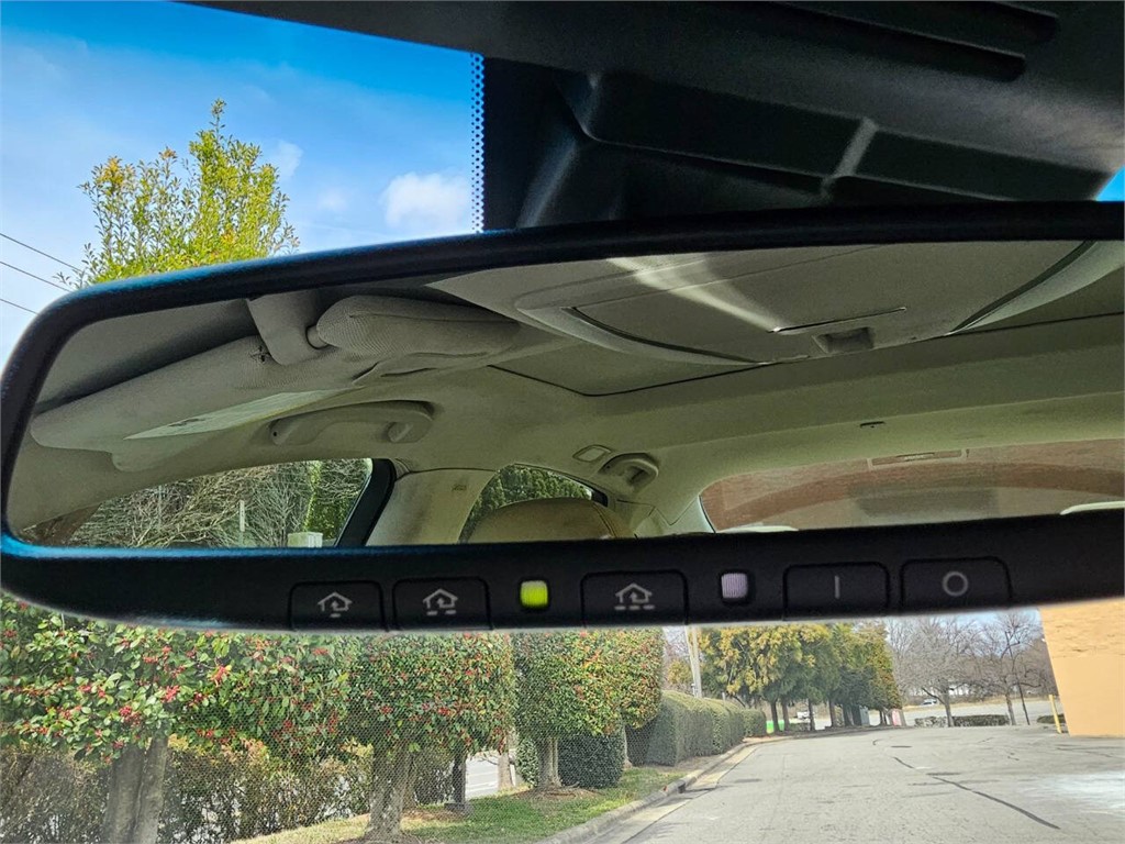 2013 Infiniti M37 photo