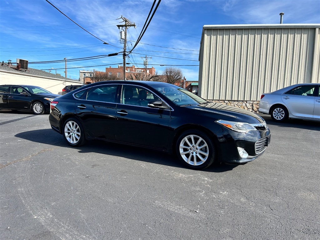 2013 Toyota Avalon XLE photo