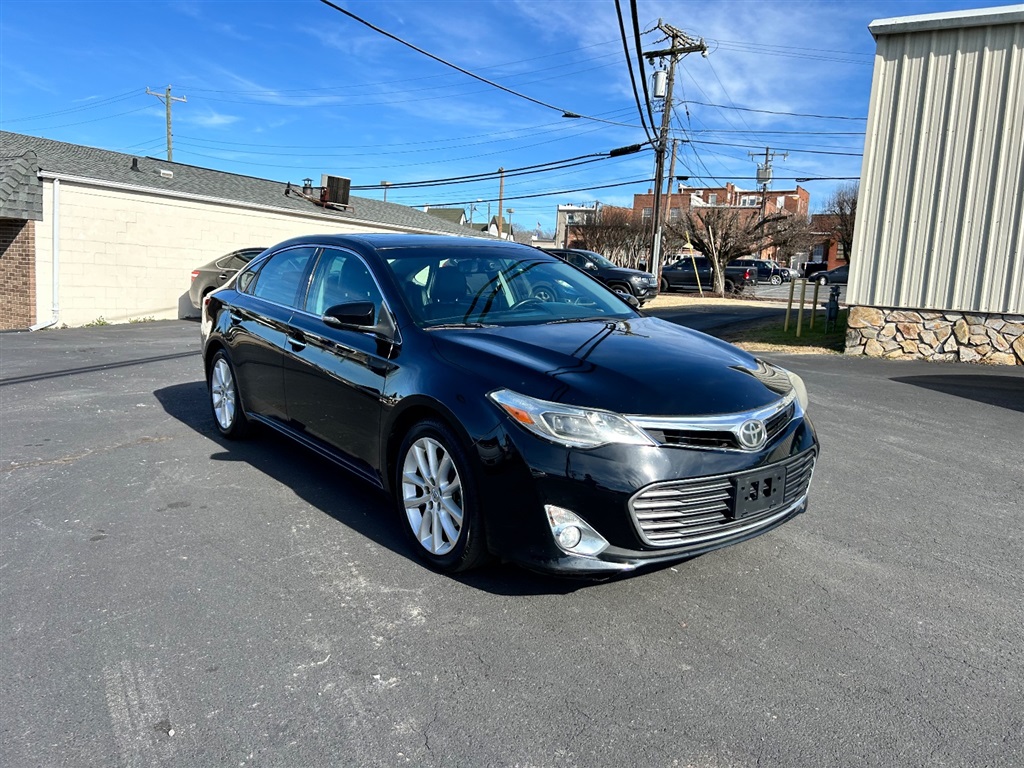 2013 Toyota Avalon XLE photo