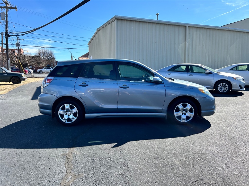 2005 Toyota Matrix photo