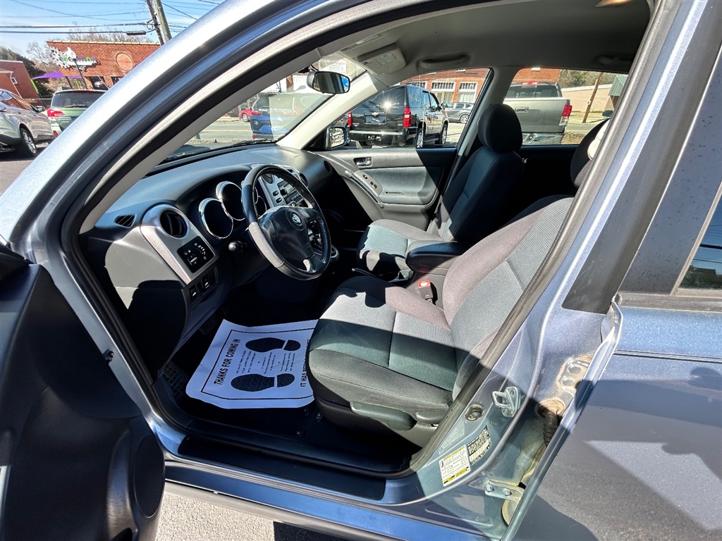 2005 Toyota Matrix photo