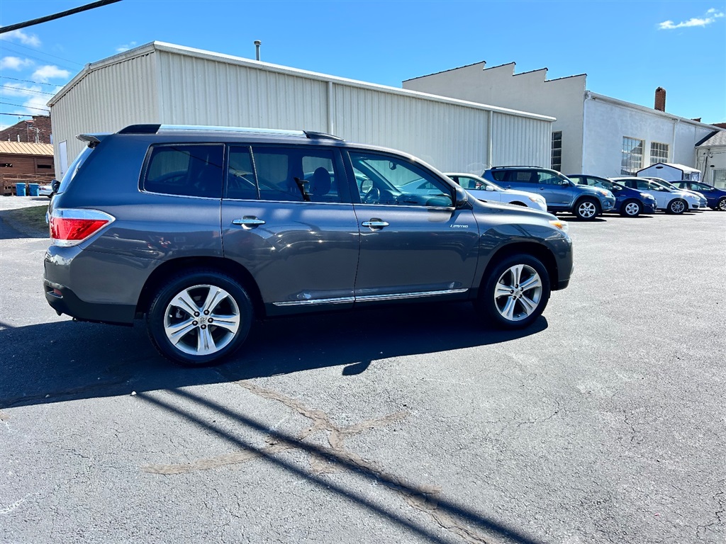 2011 Toyota Highlander Limited photo