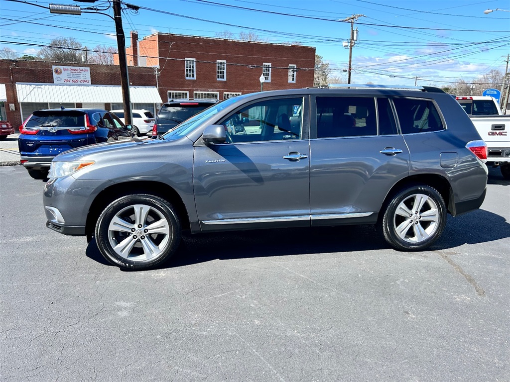 2011 Toyota Highlander Limited photo