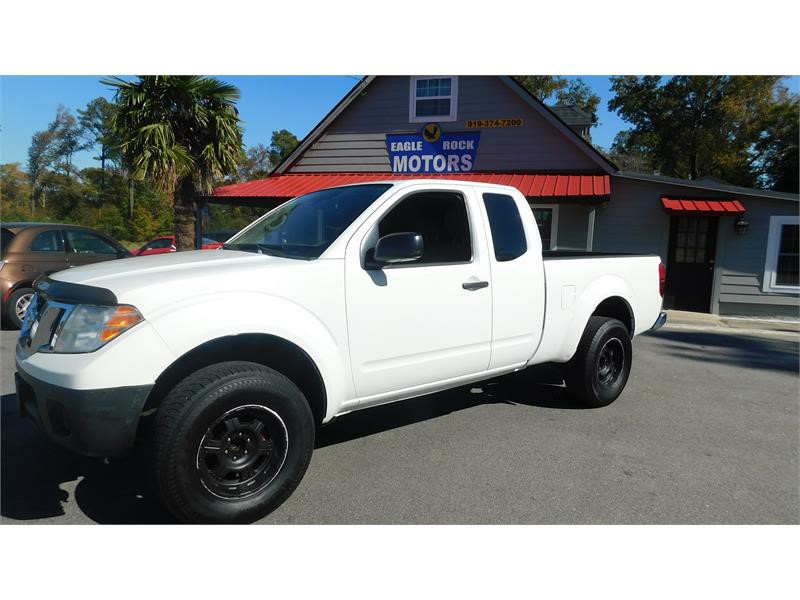 The 2013 Nissan Frontier S photos
