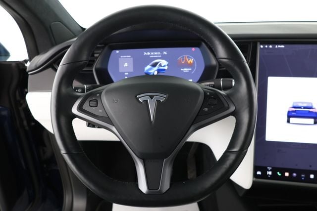 2021 Tesla Model X  photo