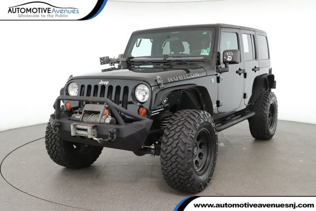 The 2012 Jeep Wrangler Unlimited Rubicon photos