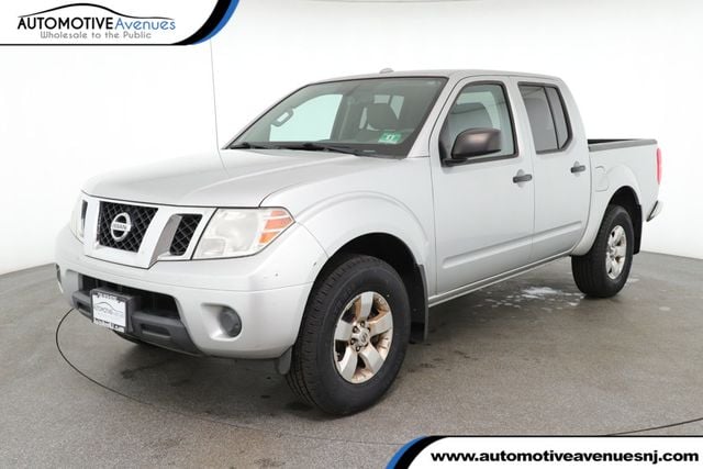 The 2012 Nissan Frontier S photos