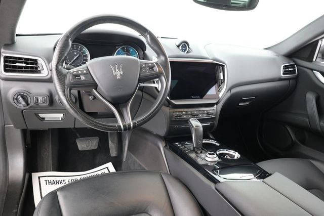 2022 Maserati Ghibli  photo