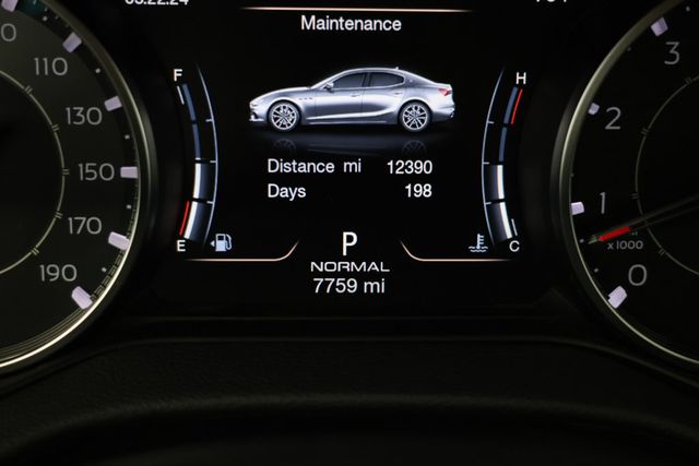 2022 Maserati Ghibli  photo