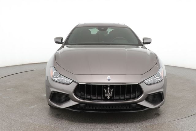 2022 Maserati Ghibli  photo