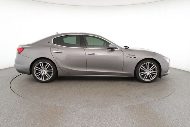 2022 Maserati Ghibli  photo
