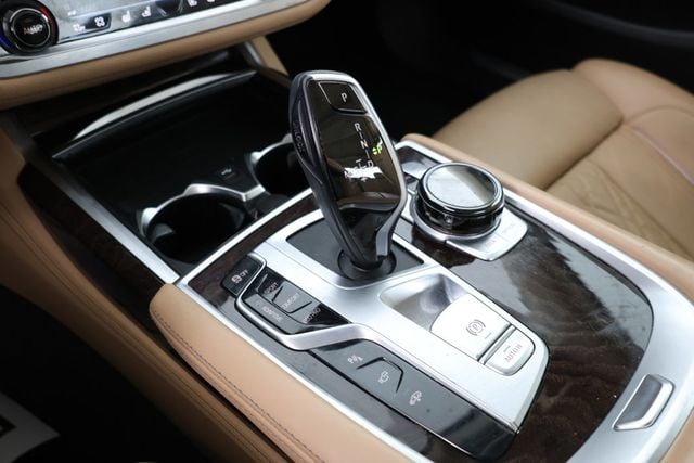 2021 BMW 7-Series  photo