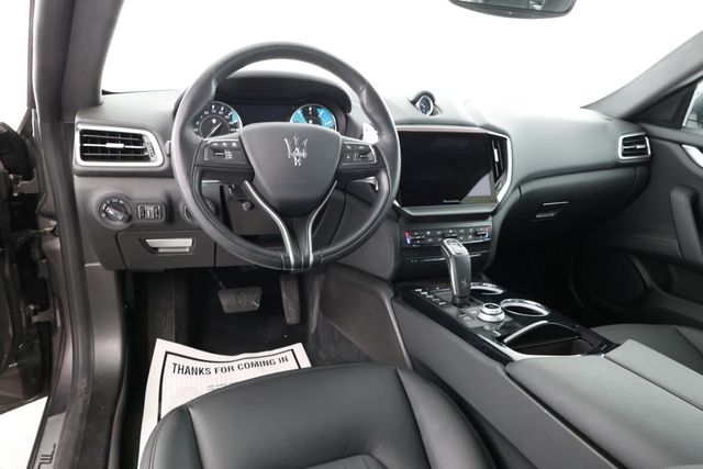 2022 Maserati Ghibli  photo