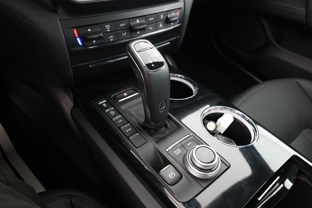 2022 Maserati Ghibli  photo