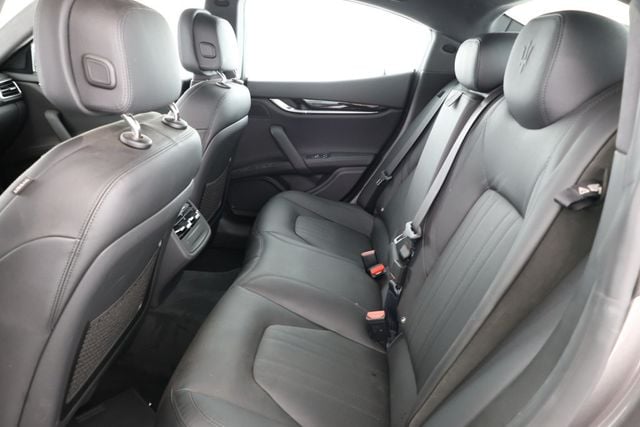 2022 Maserati Ghibli  photo