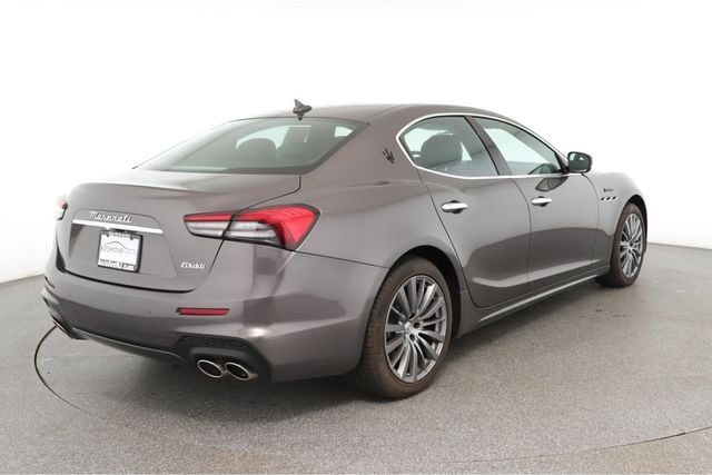 2022 Maserati Ghibli  photo