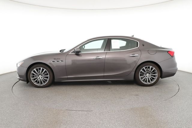 2022 Maserati Ghibli  photo