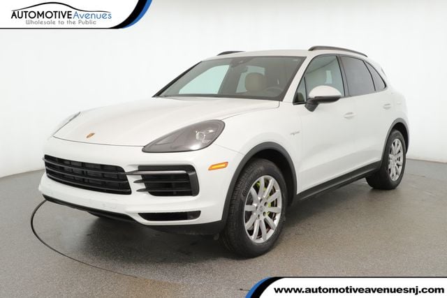 2022 Porsche Cayenne  photo
