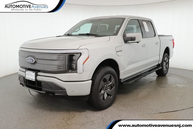2023 Ford F-150 Lightning  photo