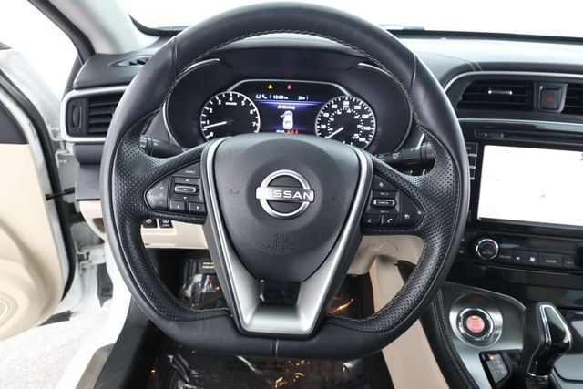2023 Nissan Maxima  photo