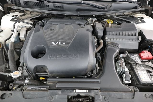 2023 Nissan Maxima  photo