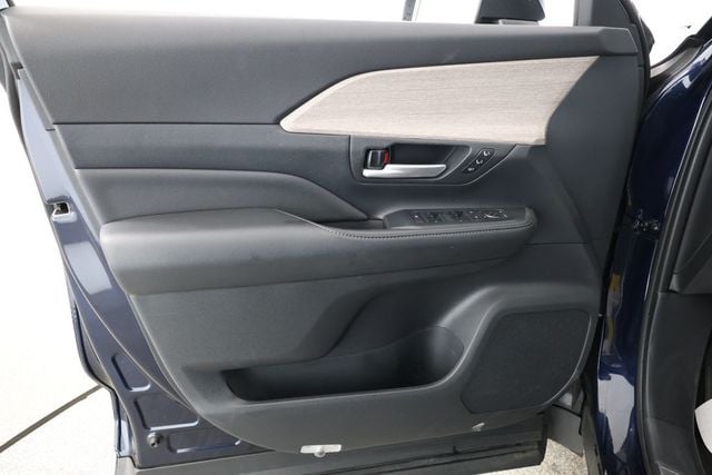 2024 Toyota Grand Highlander  photo