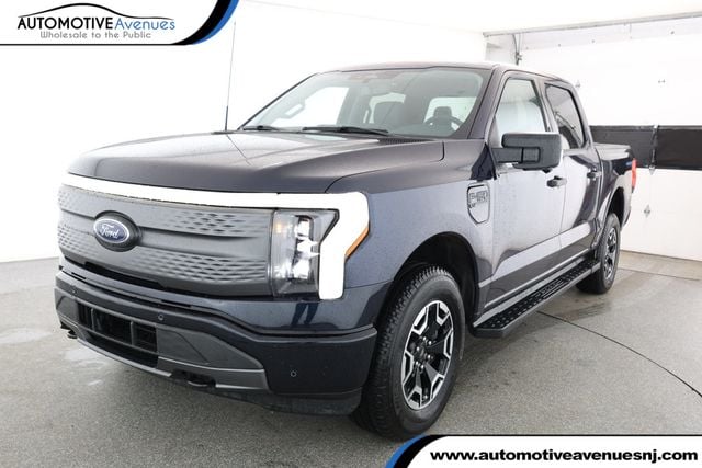 2023 Ford F-150 Lightning  photo