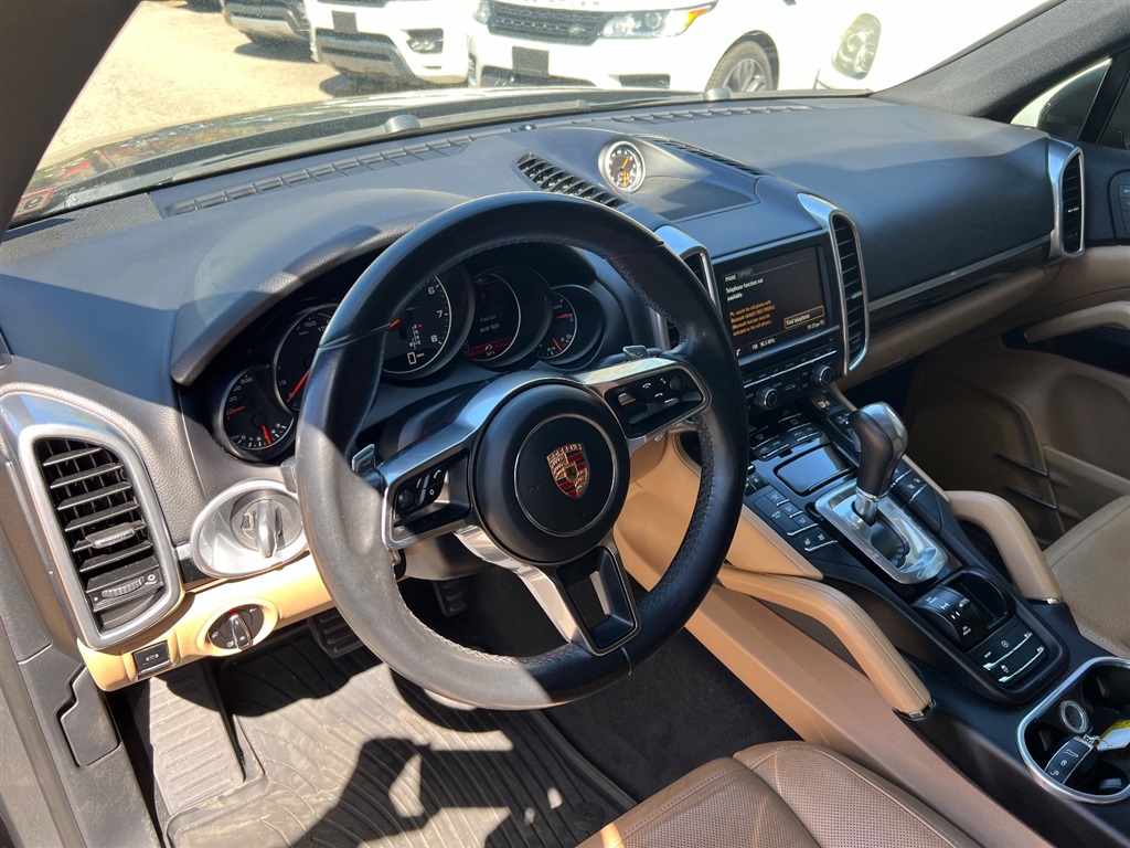 2016 Porsche Cayenne  photo