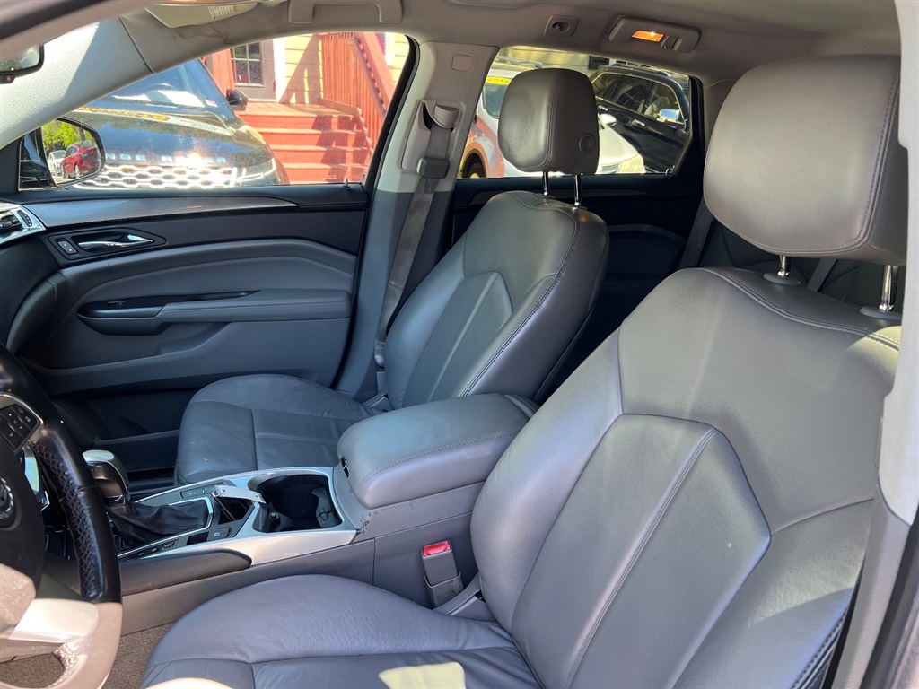 2012 Cadillac SRX photo