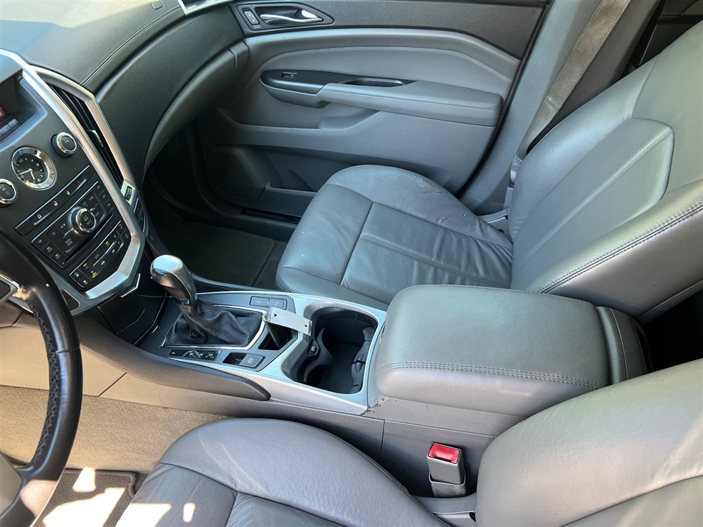 2012 Cadillac SRX photo
