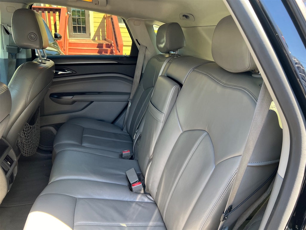 2012 Cadillac SRX photo
