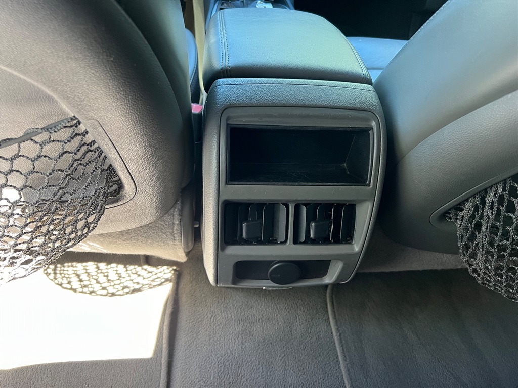 2012 Cadillac SRX photo