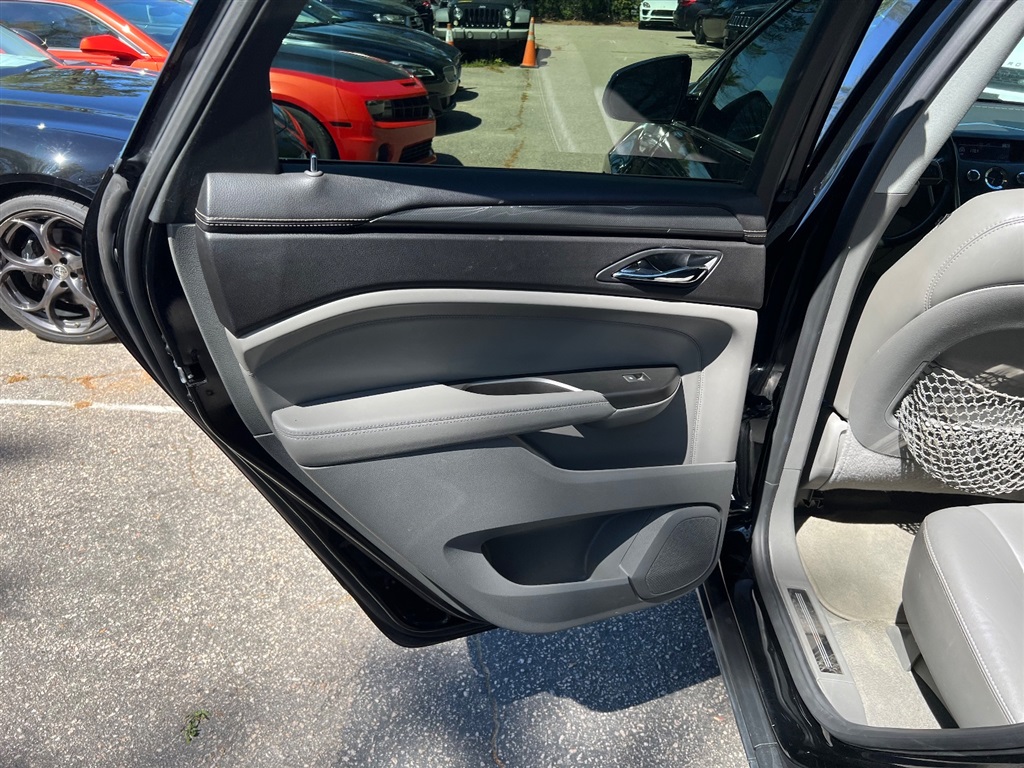 2012 Cadillac SRX photo