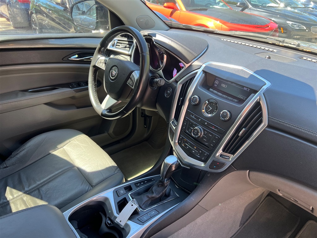 2012 Cadillac SRX photo