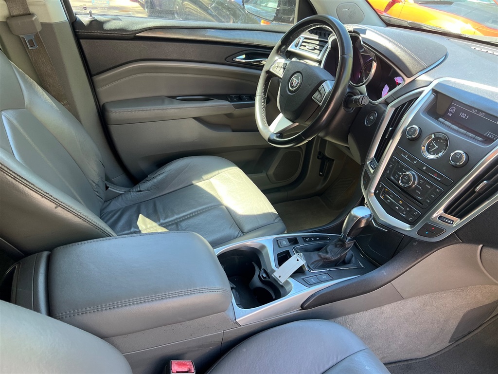2012 Cadillac SRX photo