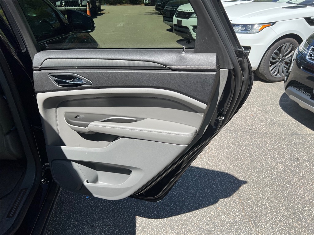 2012 Cadillac SRX photo