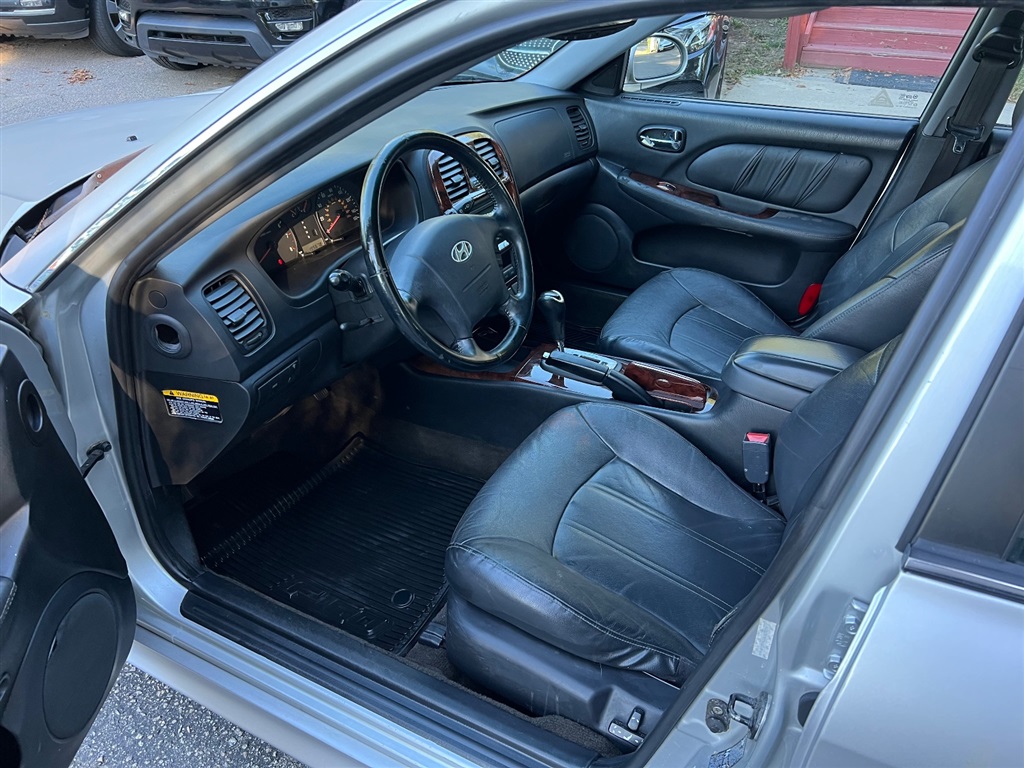 2005 Hyundai Sonata GLS photo