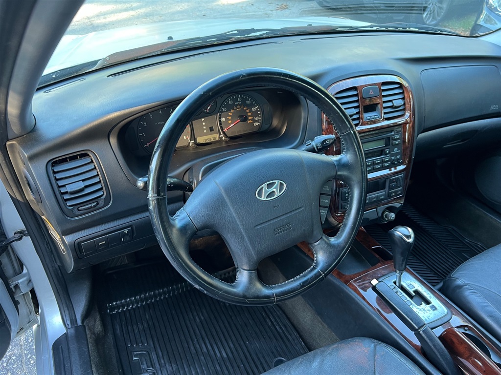2005 Hyundai Sonata GLS photo