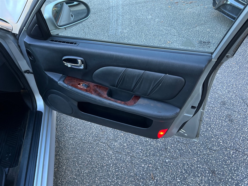 2005 Hyundai Sonata GLS photo